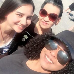 Meet your Posher, Leona